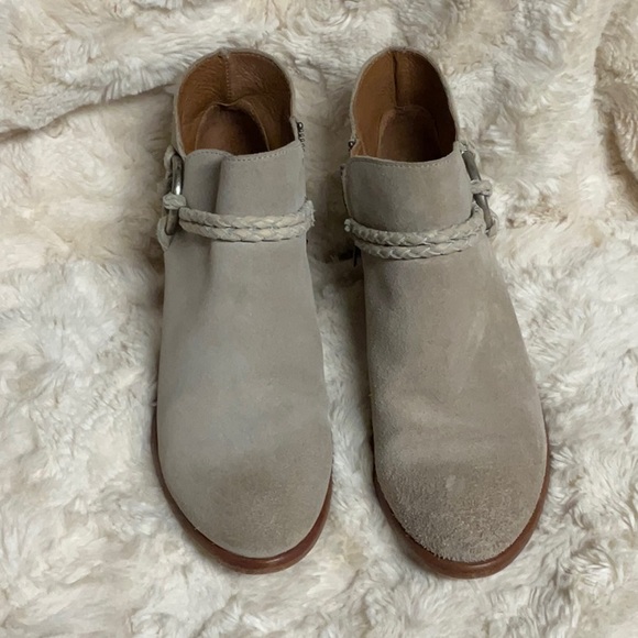 Women's Frye Tan Ankle Boots - Picture 4 of 5